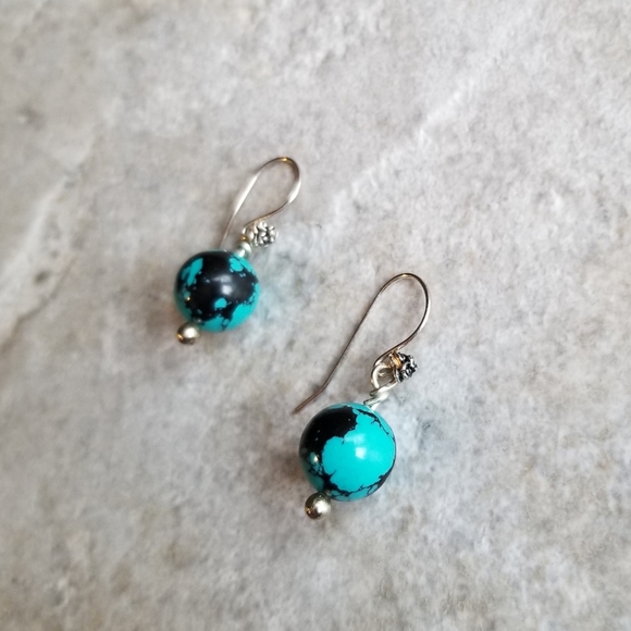 New Sterling Silver earrings with blue howlite gemstones - Picture 4 of 4